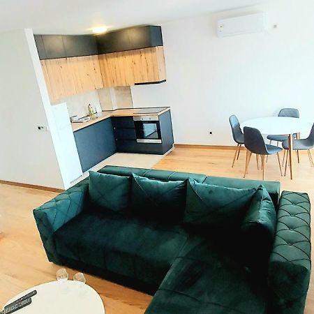 Ferienwohnung Magenta Zvezdara Belgrad Exterior foto